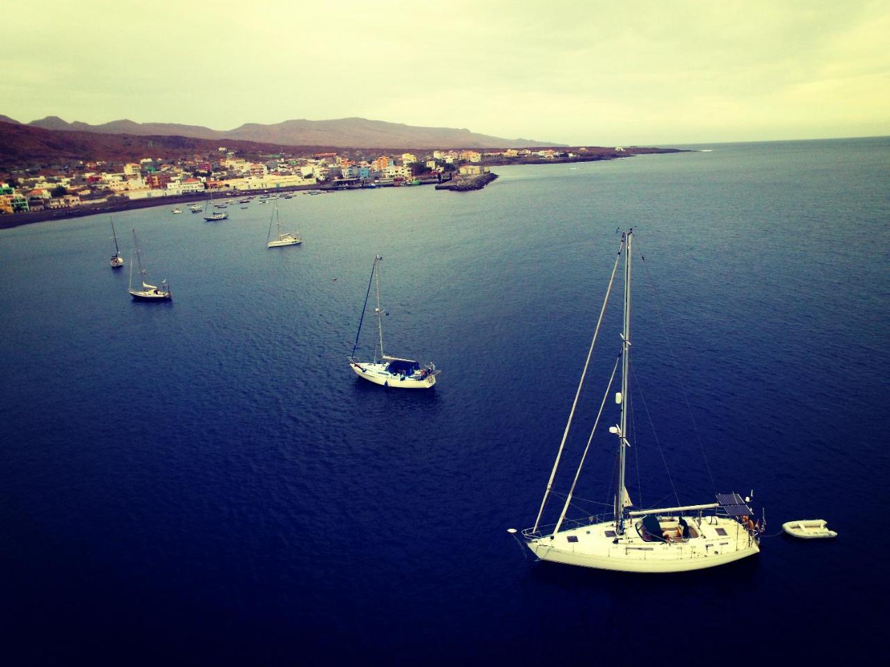 Bed & Breakfast Regina Tarrafal  Bagian luar foto
