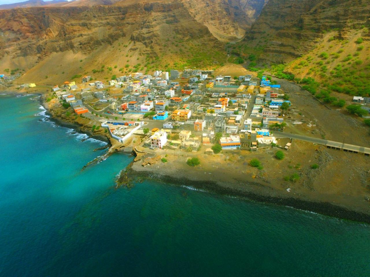 Bed & Breakfast Regina Tarrafal  Bagian luar foto